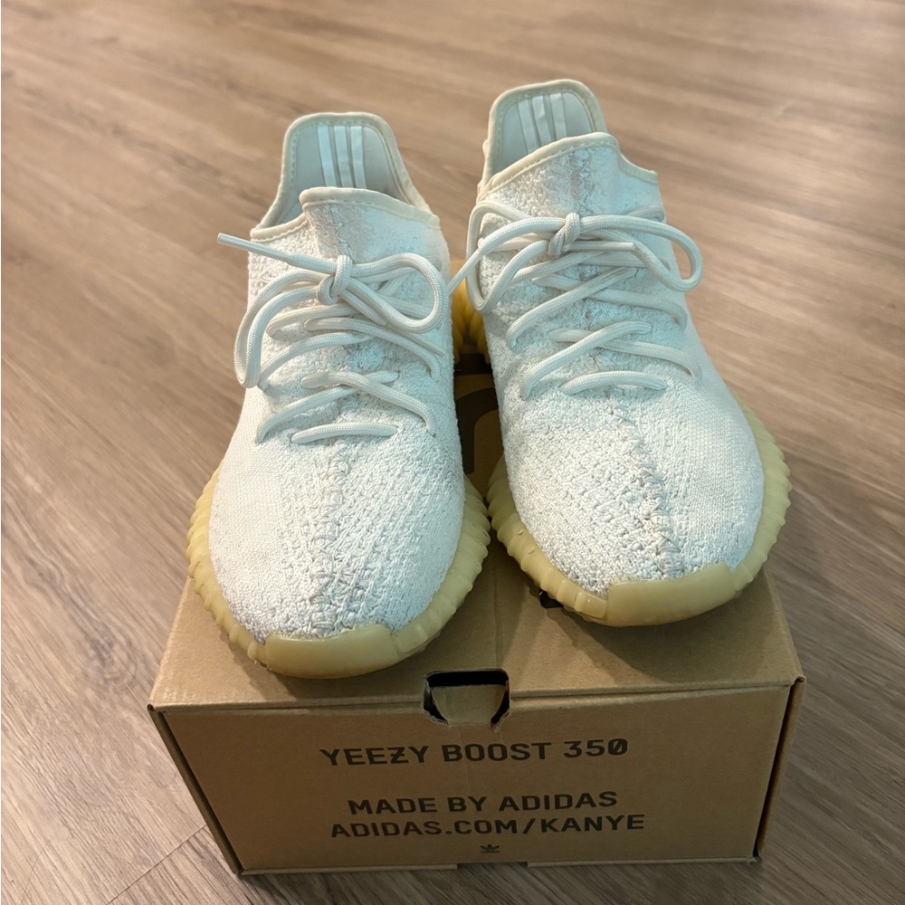 Yeezy Boost 350 V2